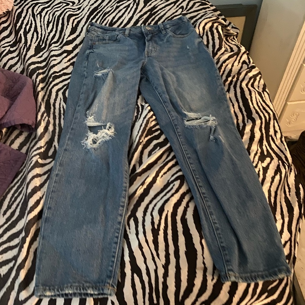 Medium wash ripped jeans